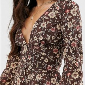 Glamorous tea blouse in vintage floral.